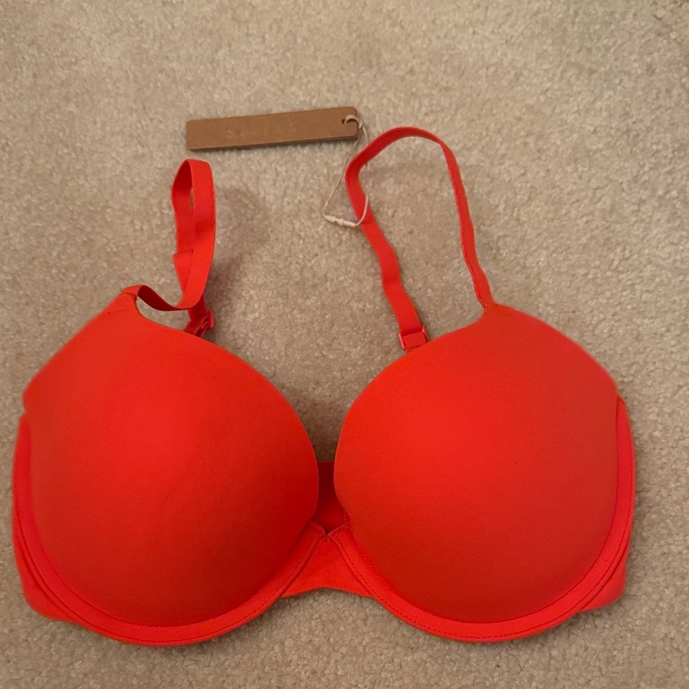 SKIMS Padded Red T-Shirt Bra